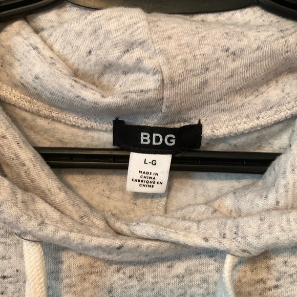 Like New BDG Sleeveless Grey Peppered Vest Hoodie With Pocket Pouch Size Large - Picture 4 of 5